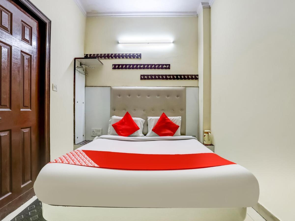 ניו דלהי Oyo 75948 Hotel Tushar Continental מראה חיצוני תמונה