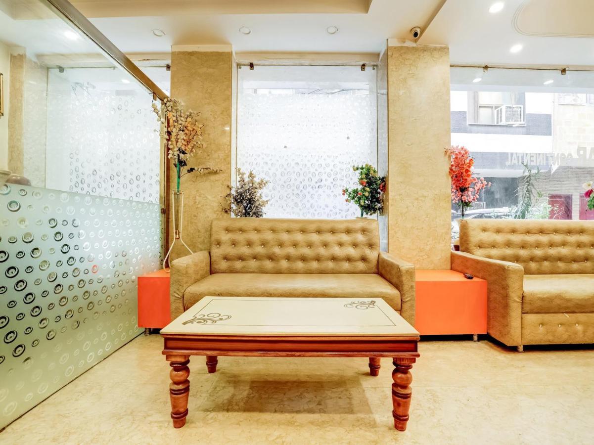 ניו דלהי Oyo 75948 Hotel Tushar Continental מראה חיצוני תמונה